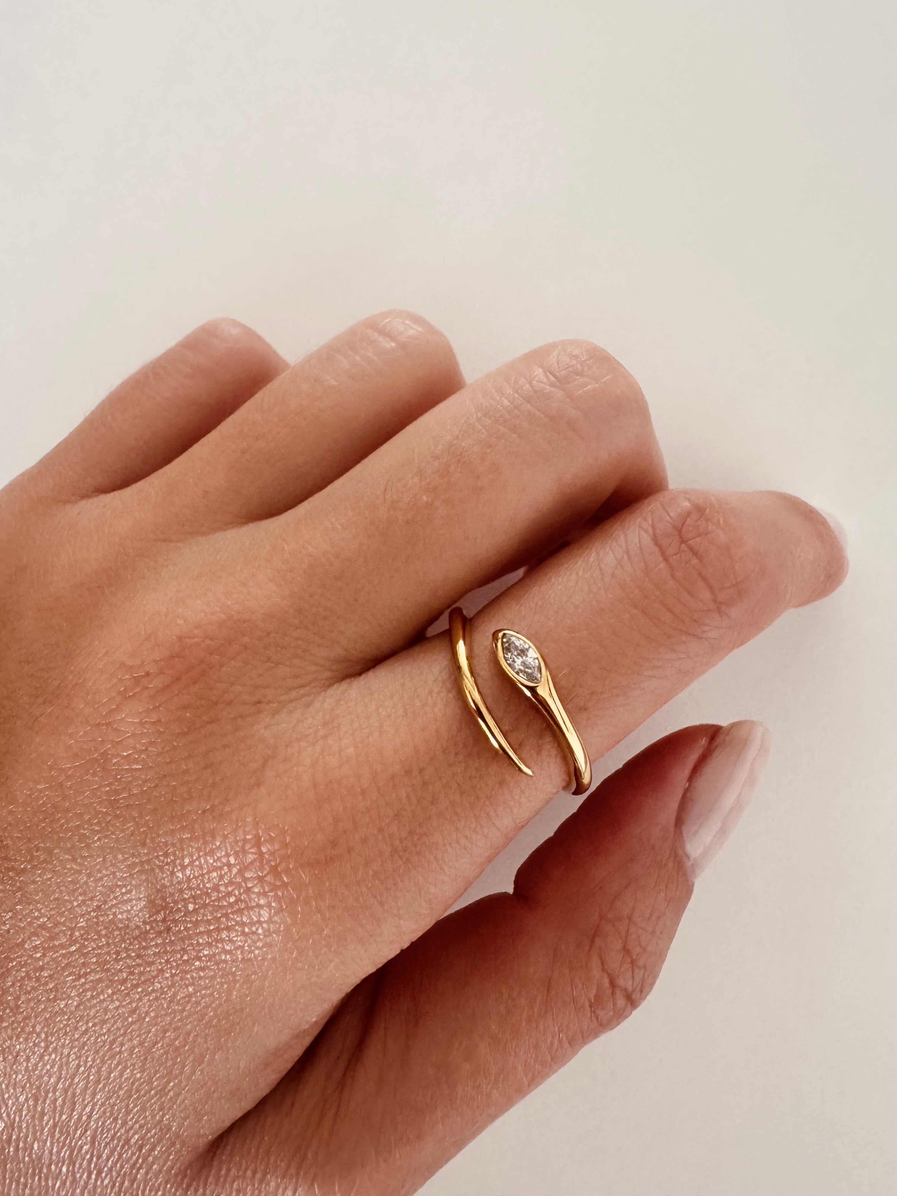 Anillo Lirio Imagen secundaria del producto