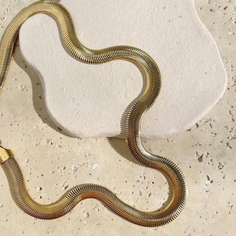 Collar Reptile